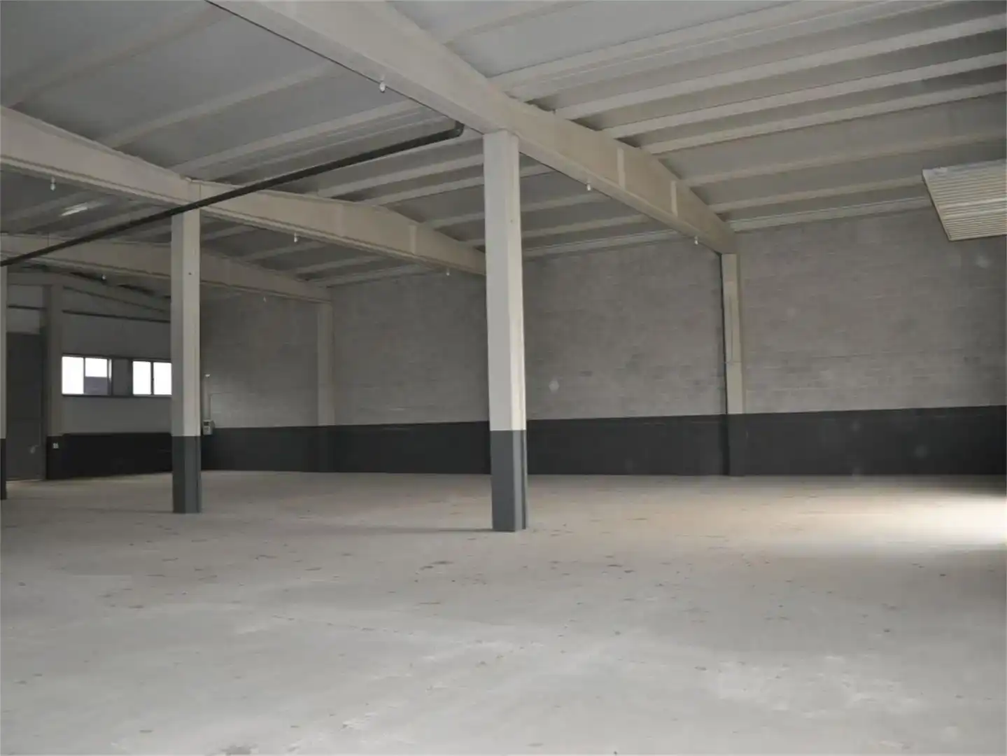 Nau industrial en venda en Briones