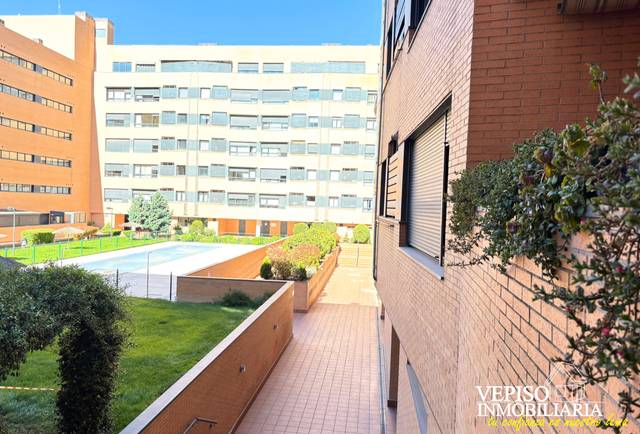 Piso en Venta en Calle de Pirra en Rejas