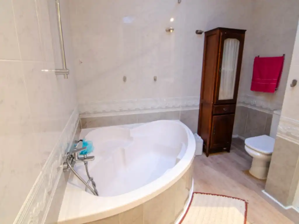 Bany de Casa o xalet en venda en San José de la Rinconada