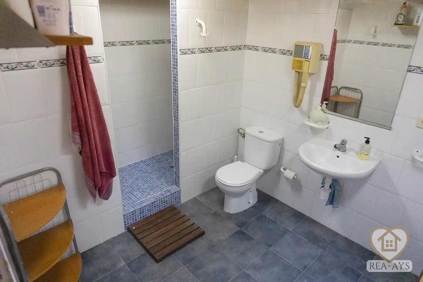 Baño de Casa o chalet en venta en Vallirana con Jardín privado, Terraza y Trastero