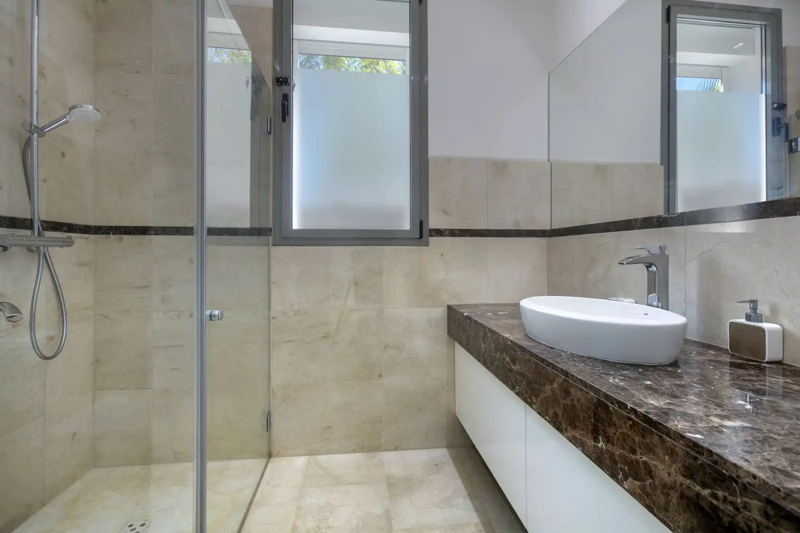 Villa mit Pool zur Miete in Avenida Tomás Pascual 22, imagen 24