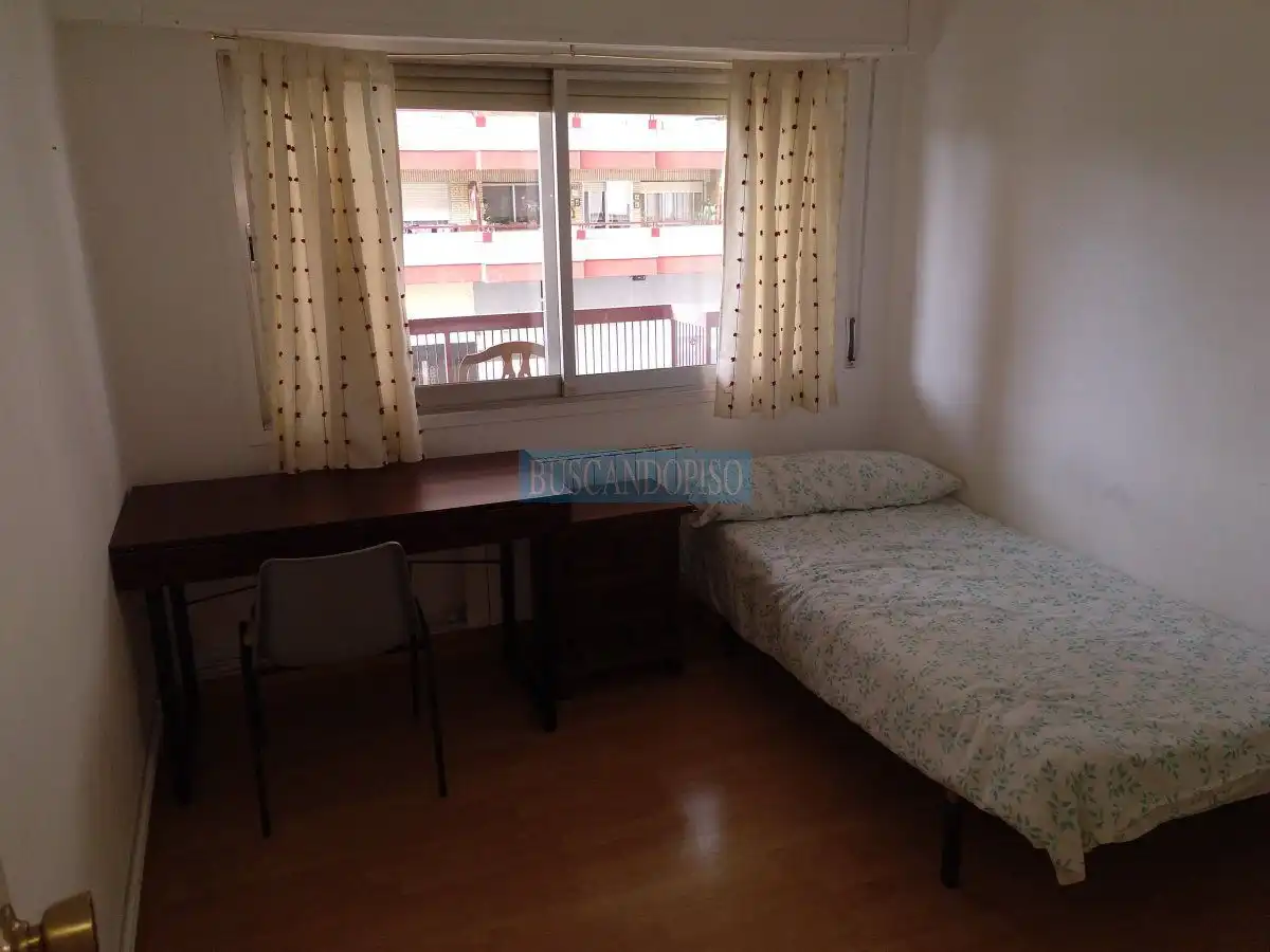 Flat for rent in Residencia