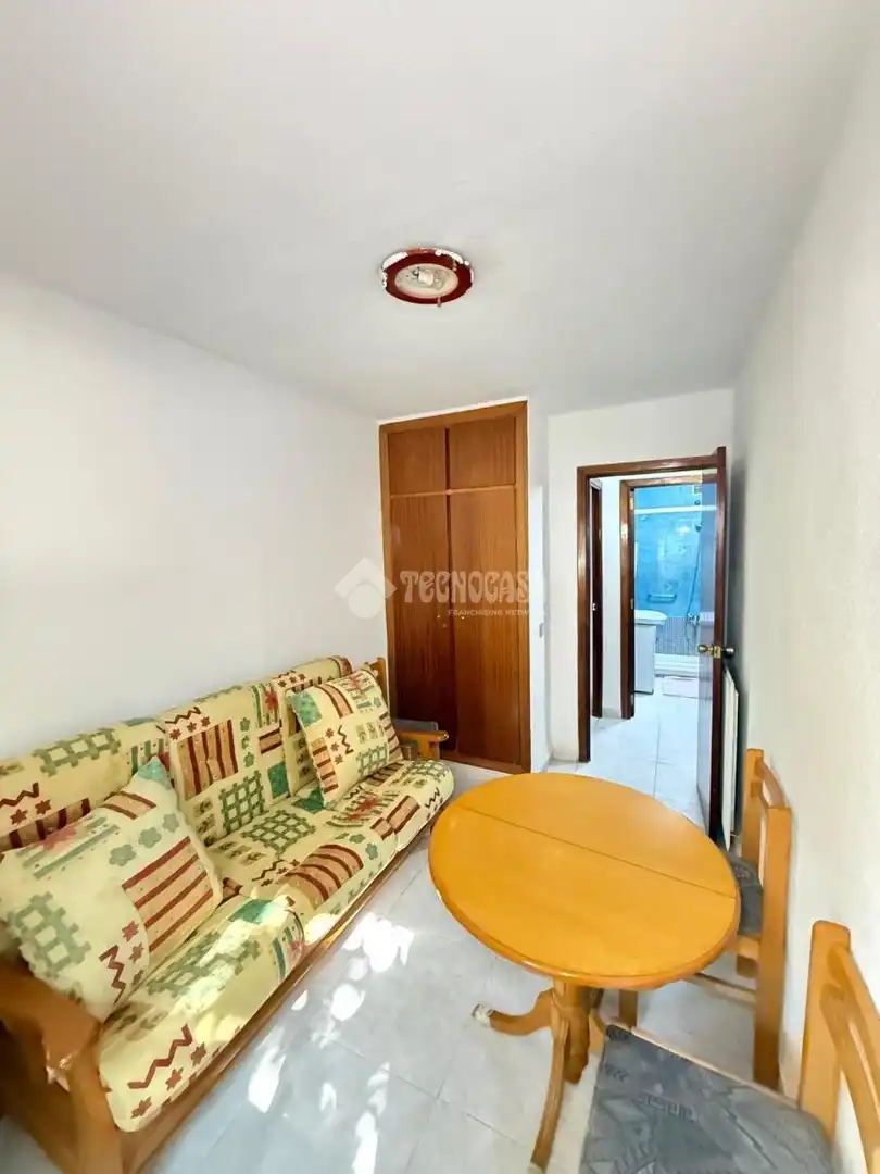 Habitación de Piso en venta en Fuenlabrada con Calefacción, Terraza y Amueblado