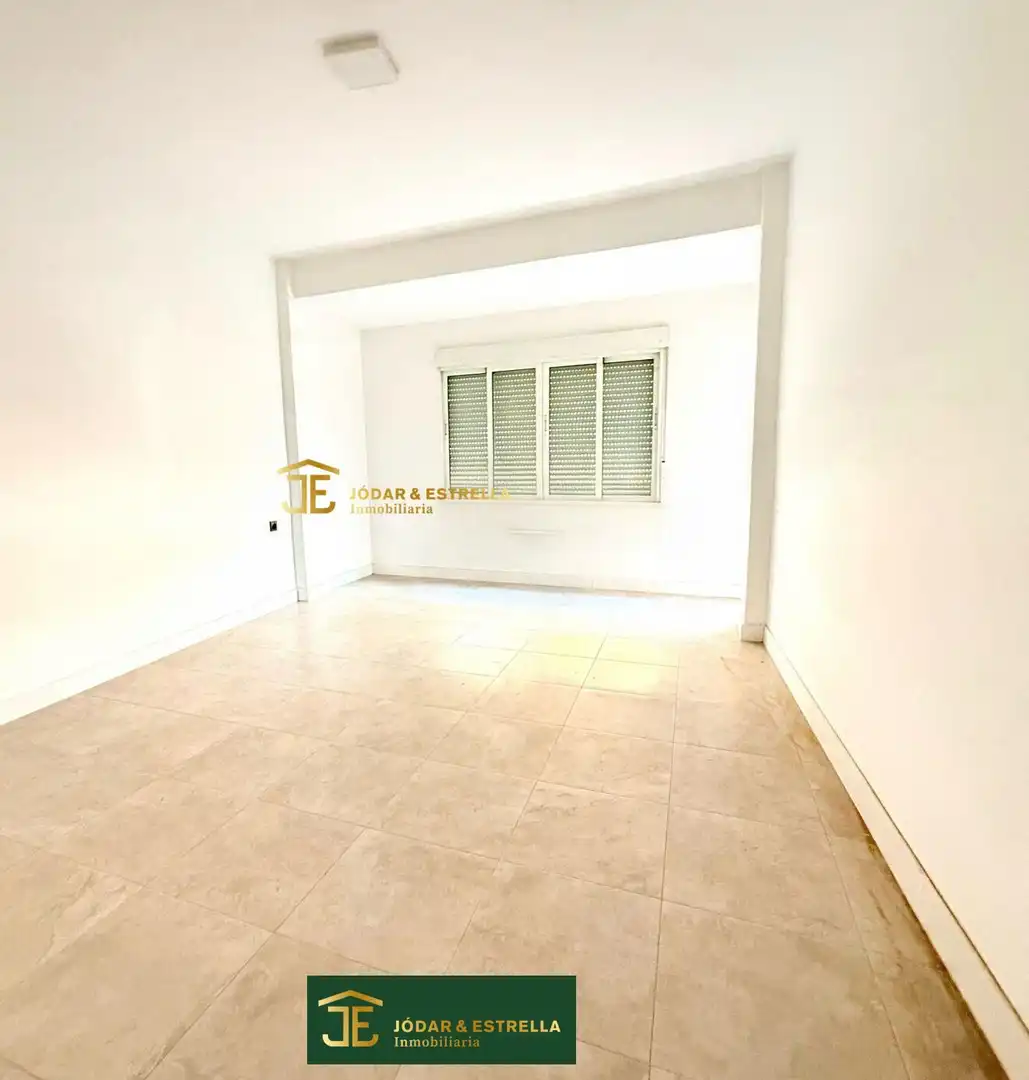 Appartamento con terrazza in vendita a Lorca Ciudad