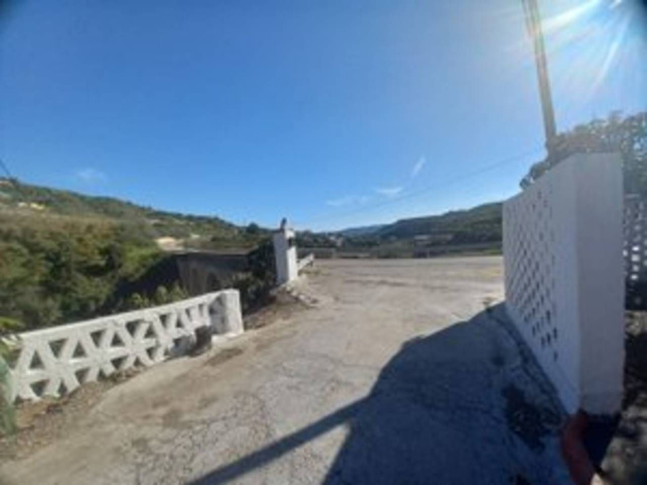Vista exterior de Casa o xalet en venda en Vélez-Málaga amb Aire condicionat i Terrassa
