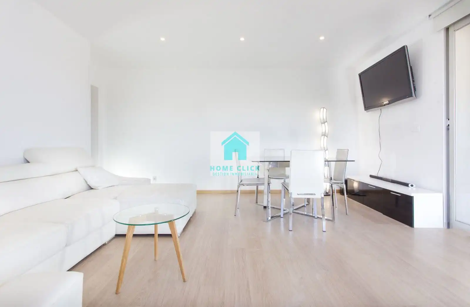 Apartment with terrace for sale in Mar i Camp - Platja dels Capellans