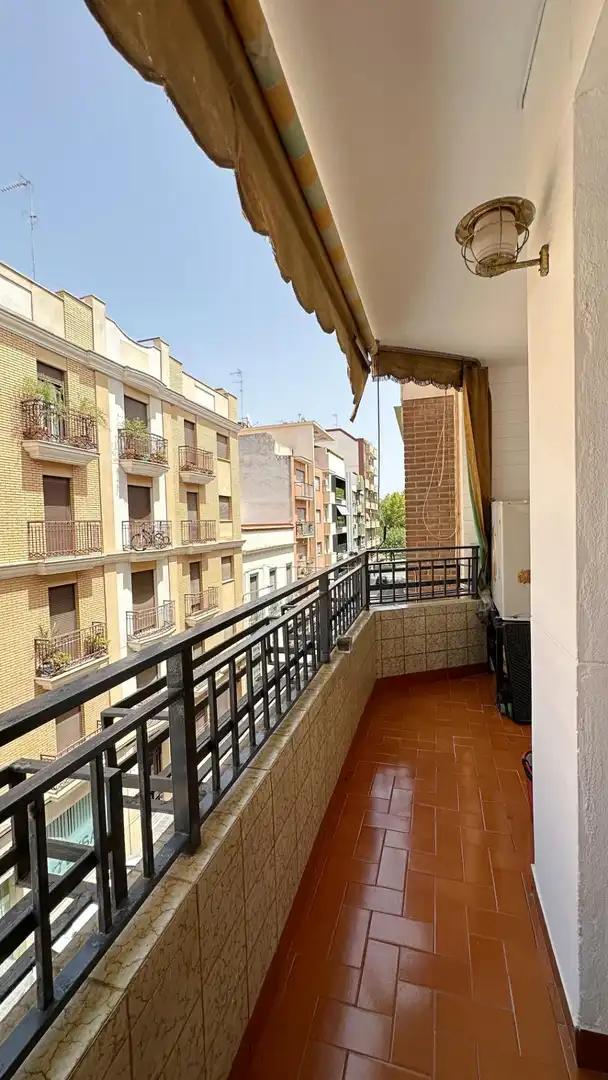 Appartamento con terrazza in affitto a Calle Ángel Ganivet, imagen 6