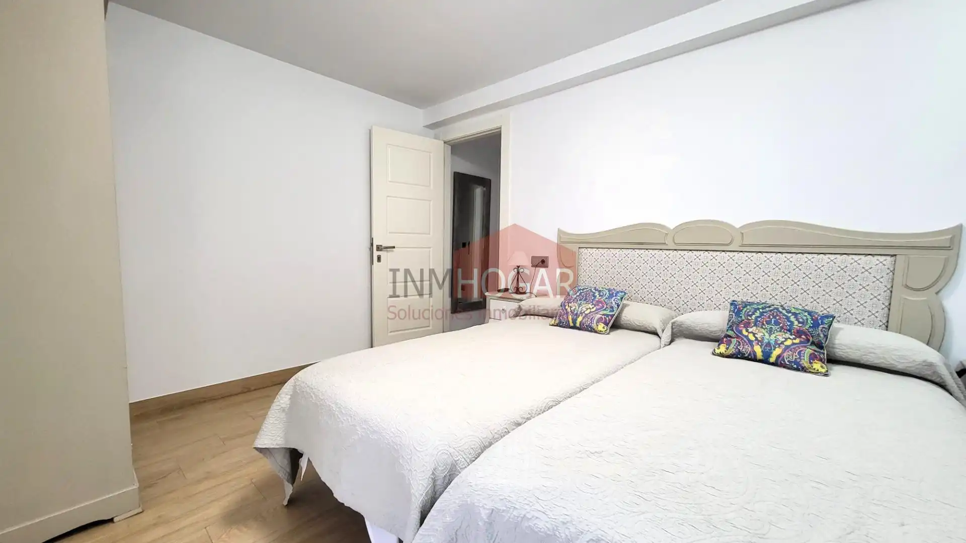 Habitación de Piso en venta en Ávila con Calefacción, Trastero y Balcón