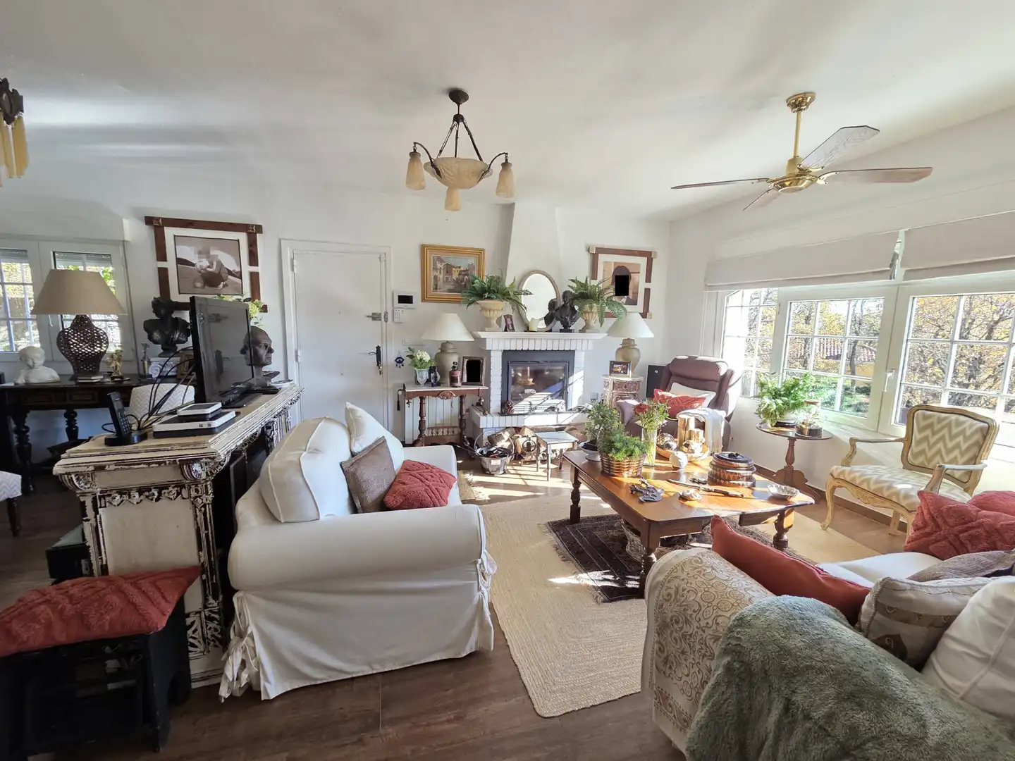 Sala de estar de Casa o chalet en venta en Santa María de la Alameda con Calefacción, Jardín privado y Amueblado