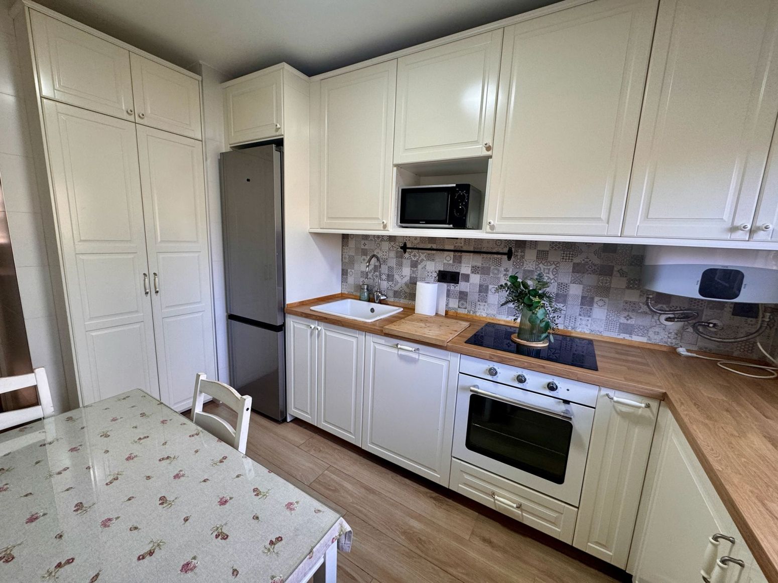 Küche von Wohnung zur Miete in Palencia Capital mit Heizung und Balkon