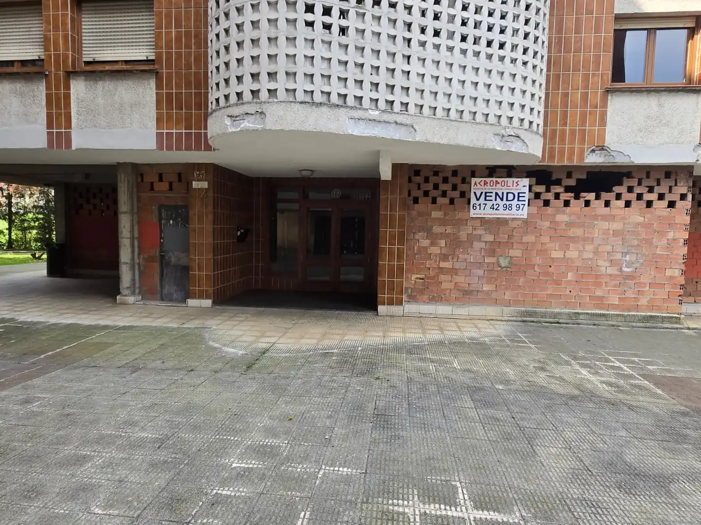 Vista exterior de Local en venta en Amorebieta-Etxano con Calefacción