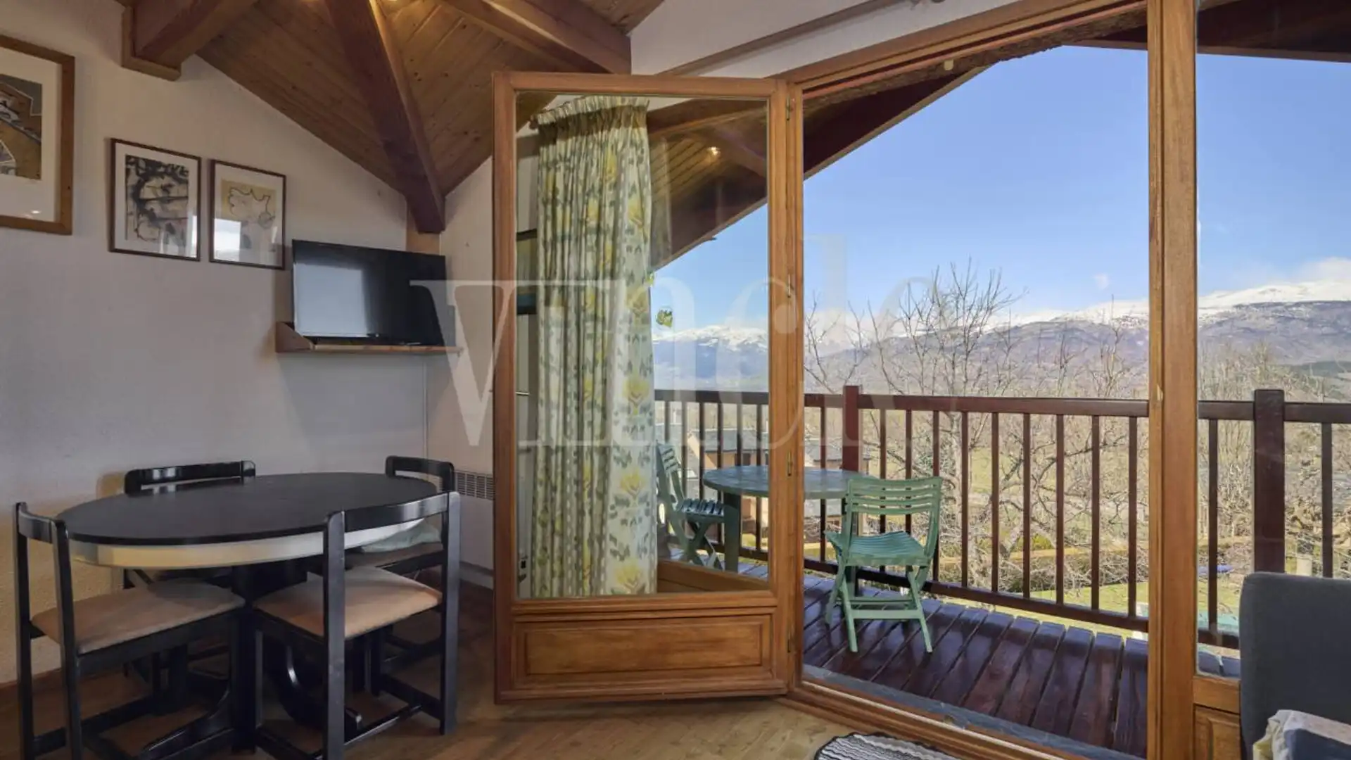 Terrassa de Apartament en venda en Sainte - Léocadie amb Calefacció, Parquet i Terrassa