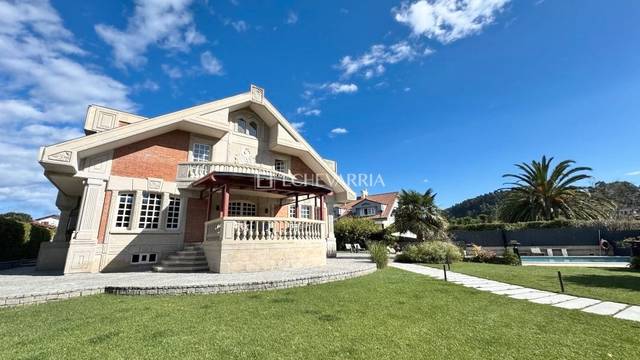 Casa-chalet en Venta en Plentzia