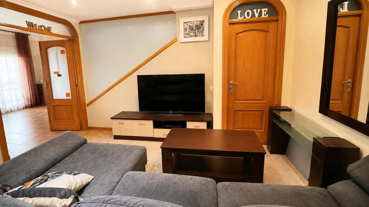 Sala de estar de Casa o chalet en venta en Vigo  con Calefacción, Jardín privado y Parquet