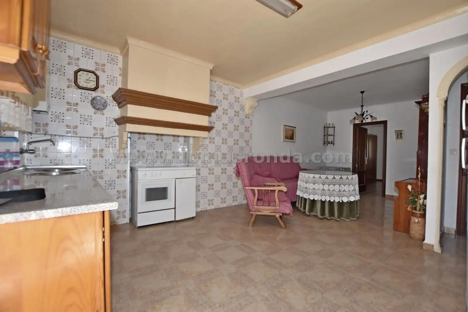Terraced house with terrace for sale in Setenil de las Bodegas, imagen 2