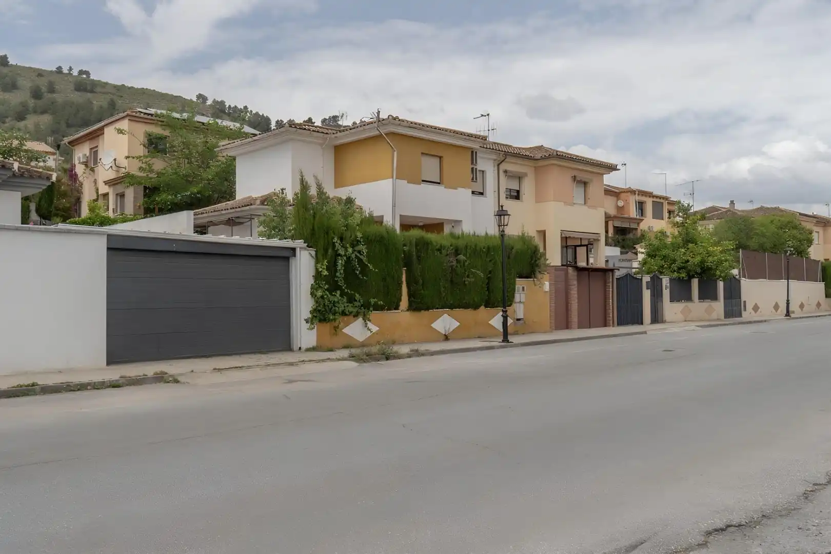 Casa aparellada amb balcó en venda a Camino DE ALBARRATE, imagen 81