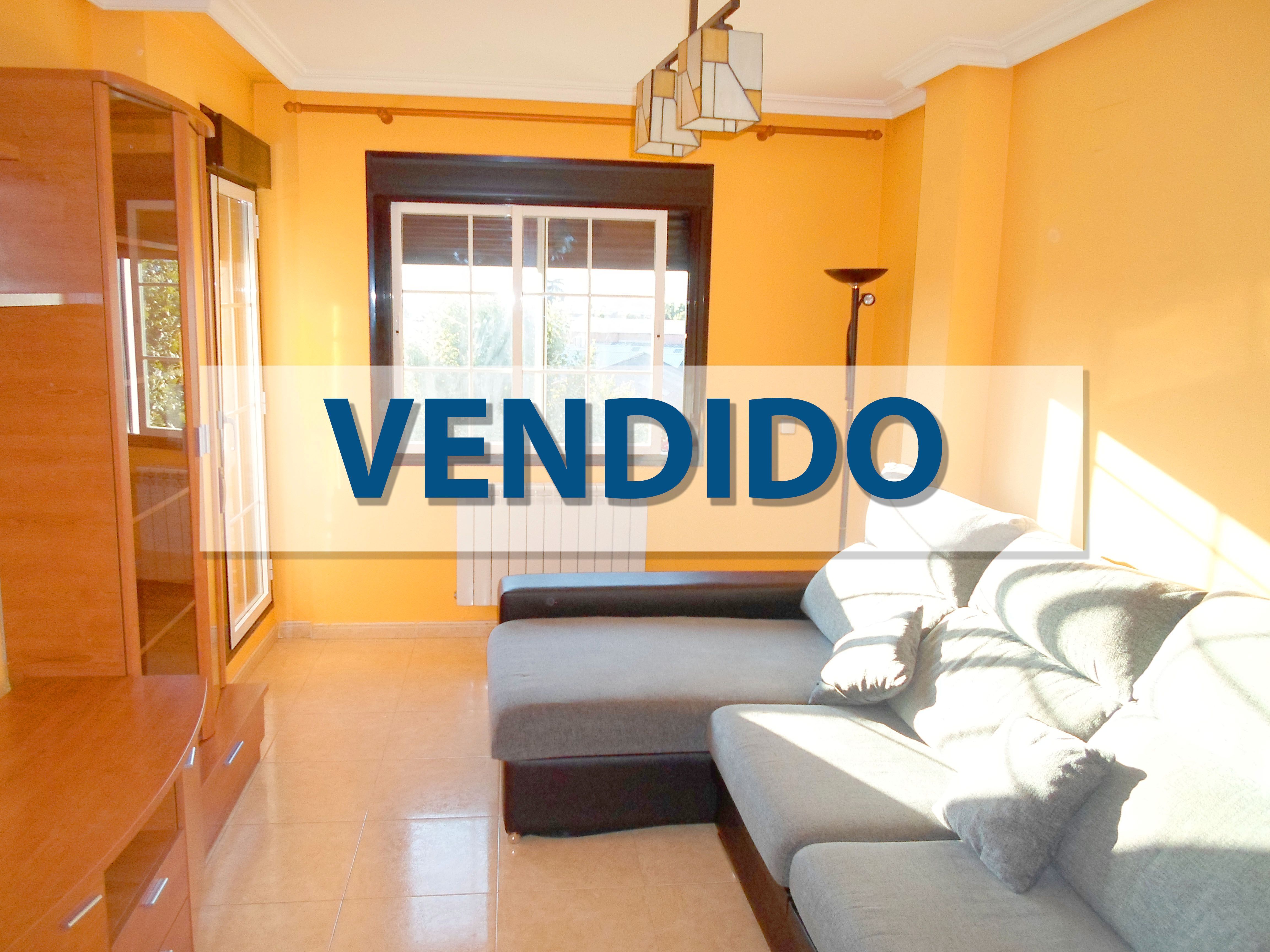 Exterior view of Duplex for sale in Talavera de la Reina  with Air Conditioner, Terrace and Storage room