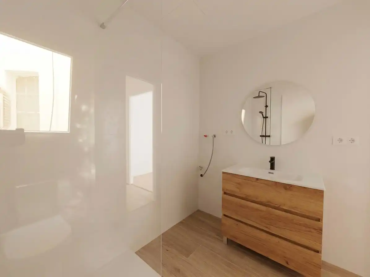 Badezimmer von Wohnung zum Verkauf in Vilafranca del Penedès mit Klimaanlage, Abstellraum und Balkon