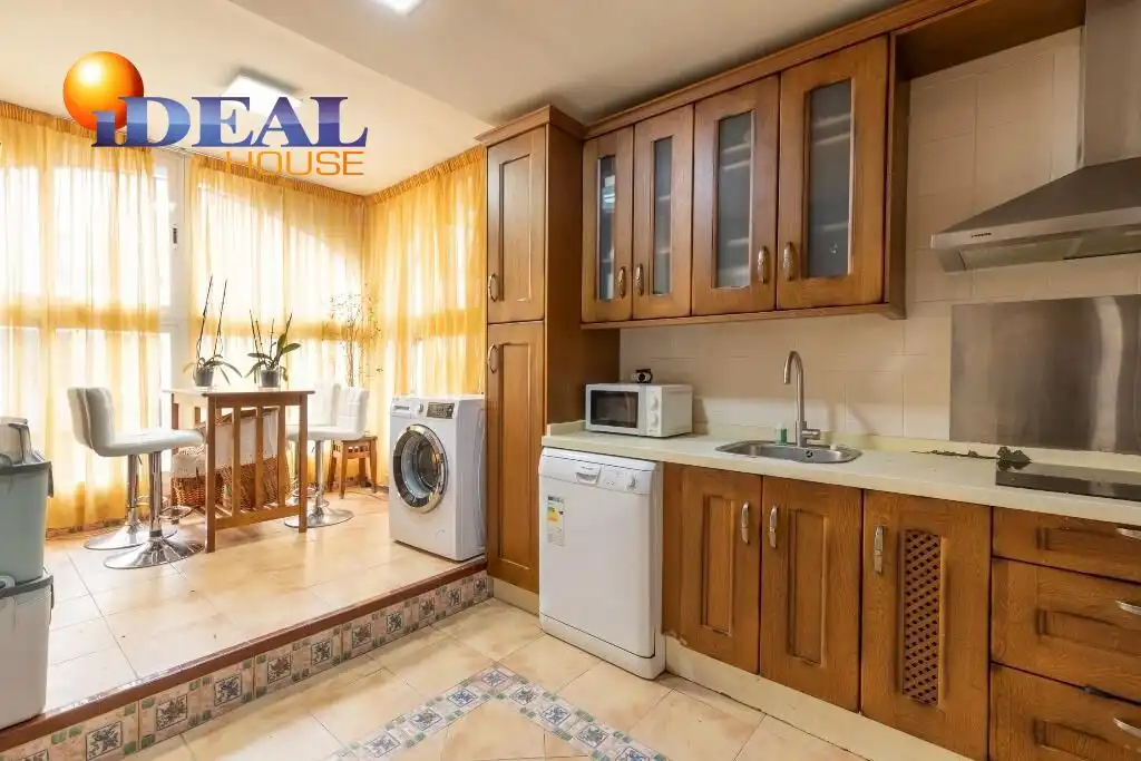 Adosado con piscina en venta en Calle Calle Juan Vázquez 5, imagen 9