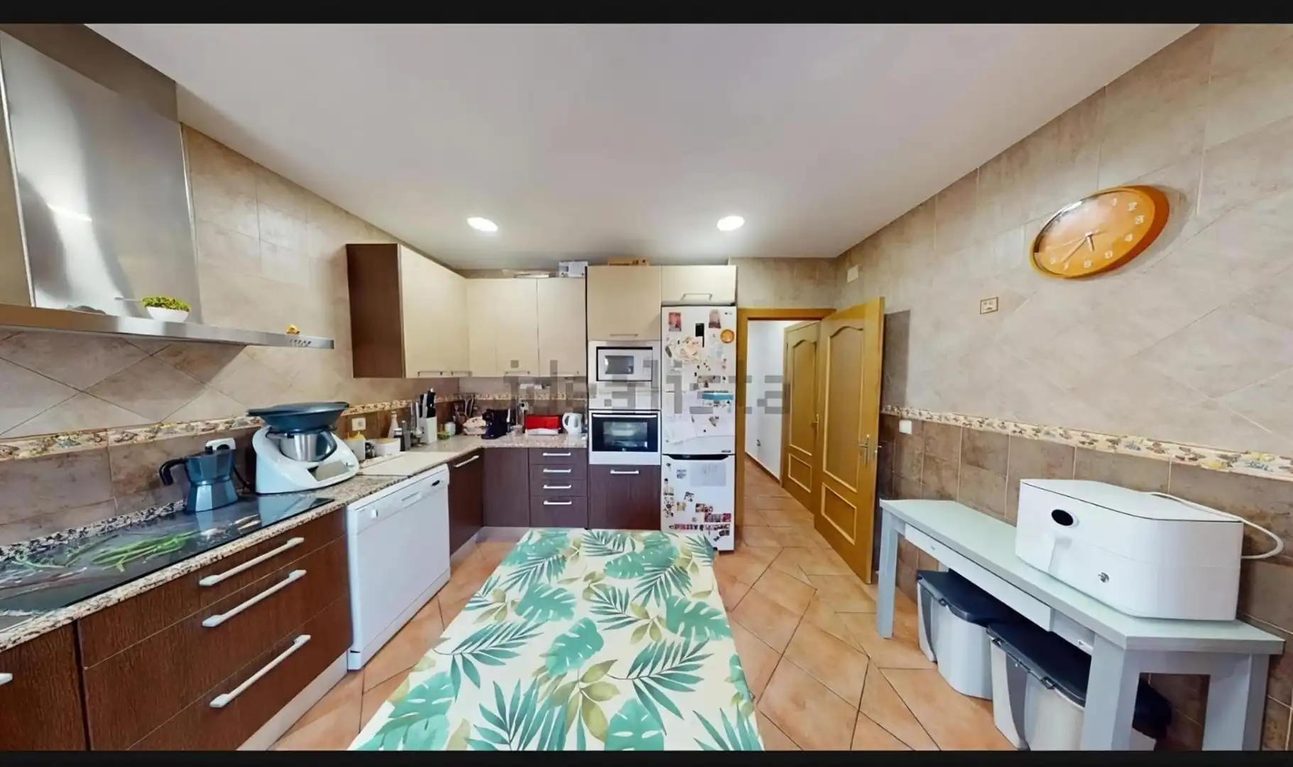 Cuina de Casa o xalet en venda en El Molar (Madrid) amb Aire condicionat, Calefacció i Jardí privat