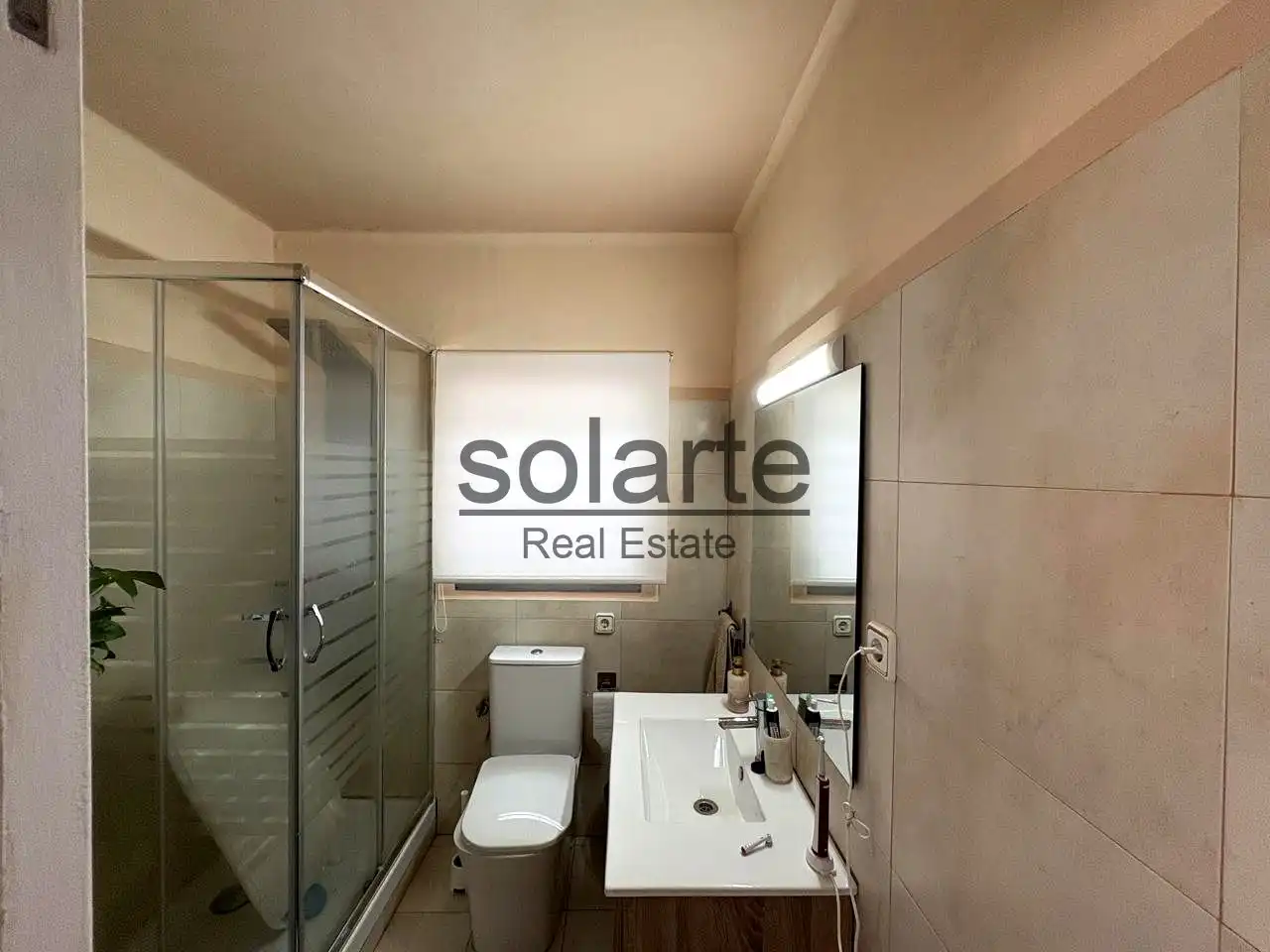 Baño de Piso en venta en Molins de Rei con Aire acondicionado, Parquet y Terraza
