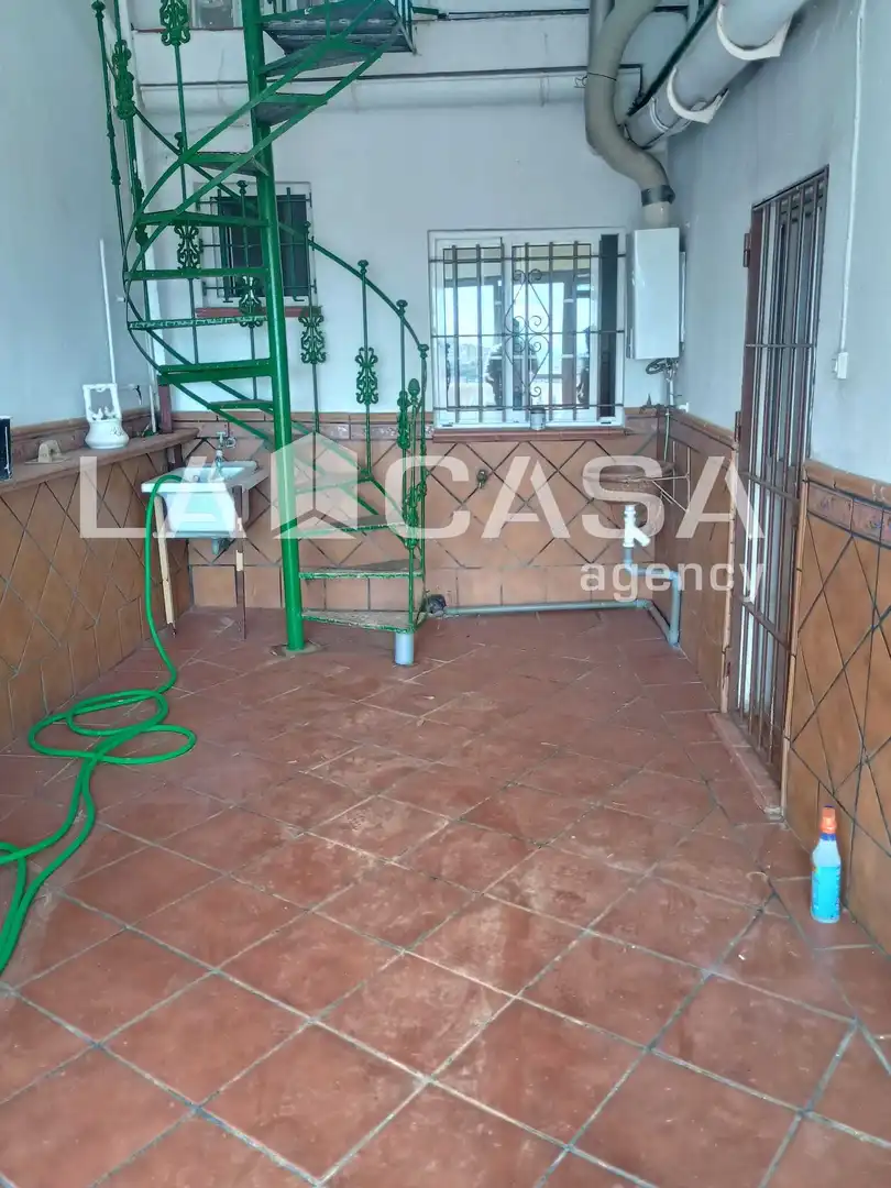 Houses for sale in Algeciras  with Terrace and Balcony