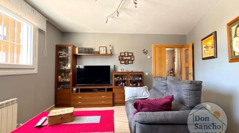 Foto 2 de Casa adosada en venta en Tamo, 32, Santovenia de Pisuerga, Valladolid