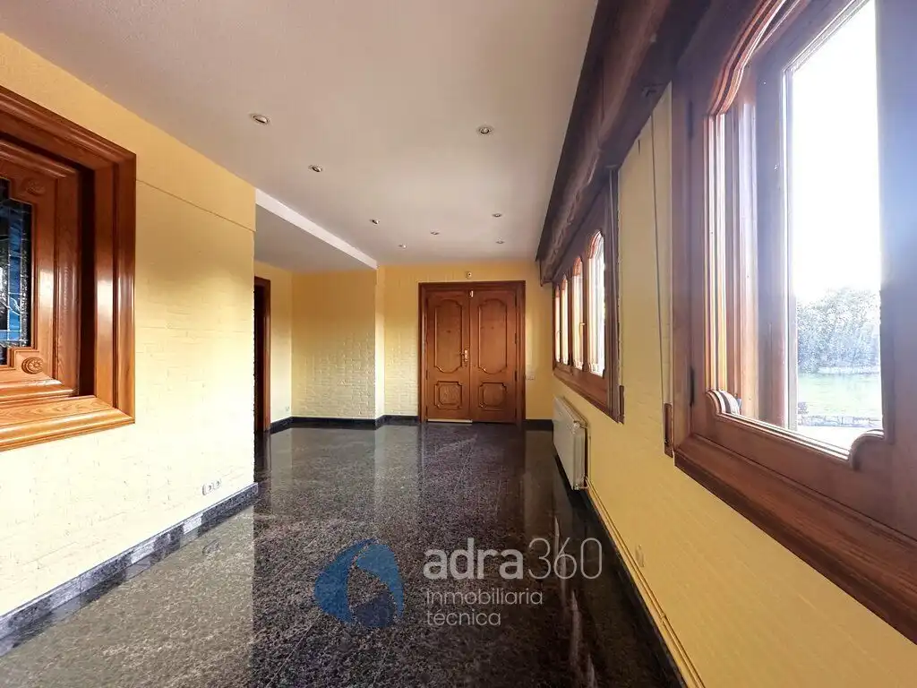 Houses for sale in Lardero  with Air Conditioner, Heating and Private garden