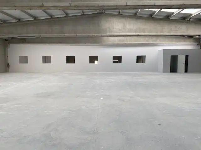 Fabrikhallen zur Miete in Montblanc