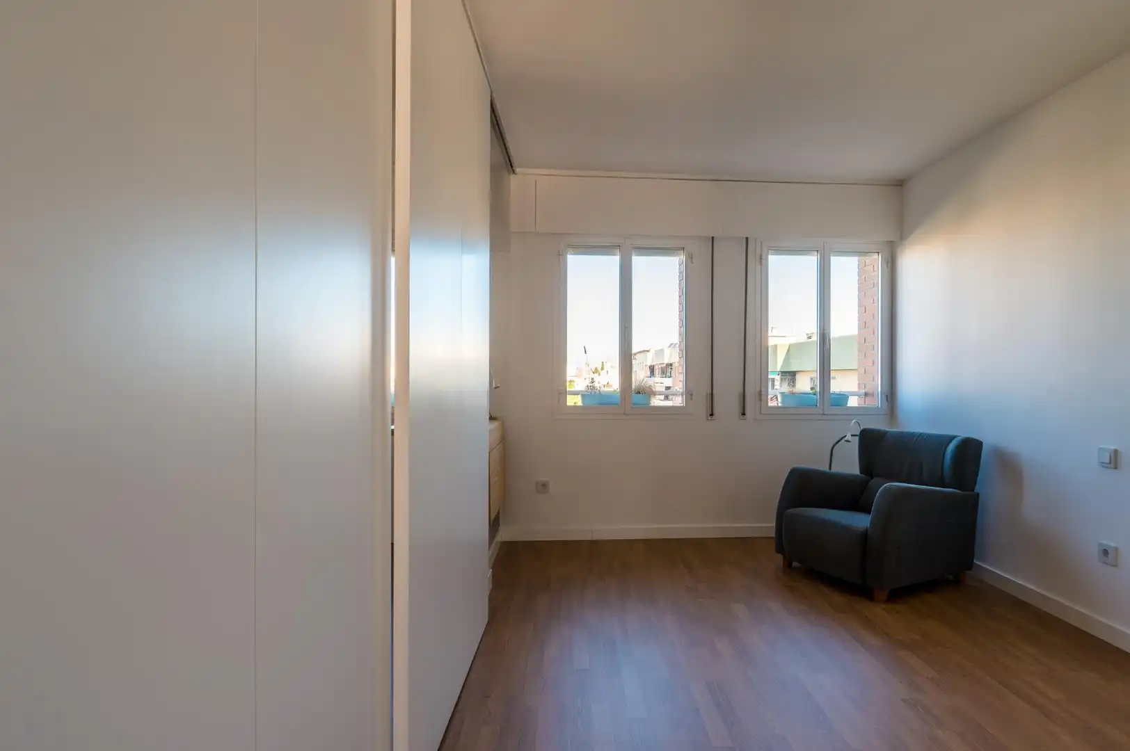 Bedroom of Flat for rent in Sevilla  with Air Conditioner and Furnished