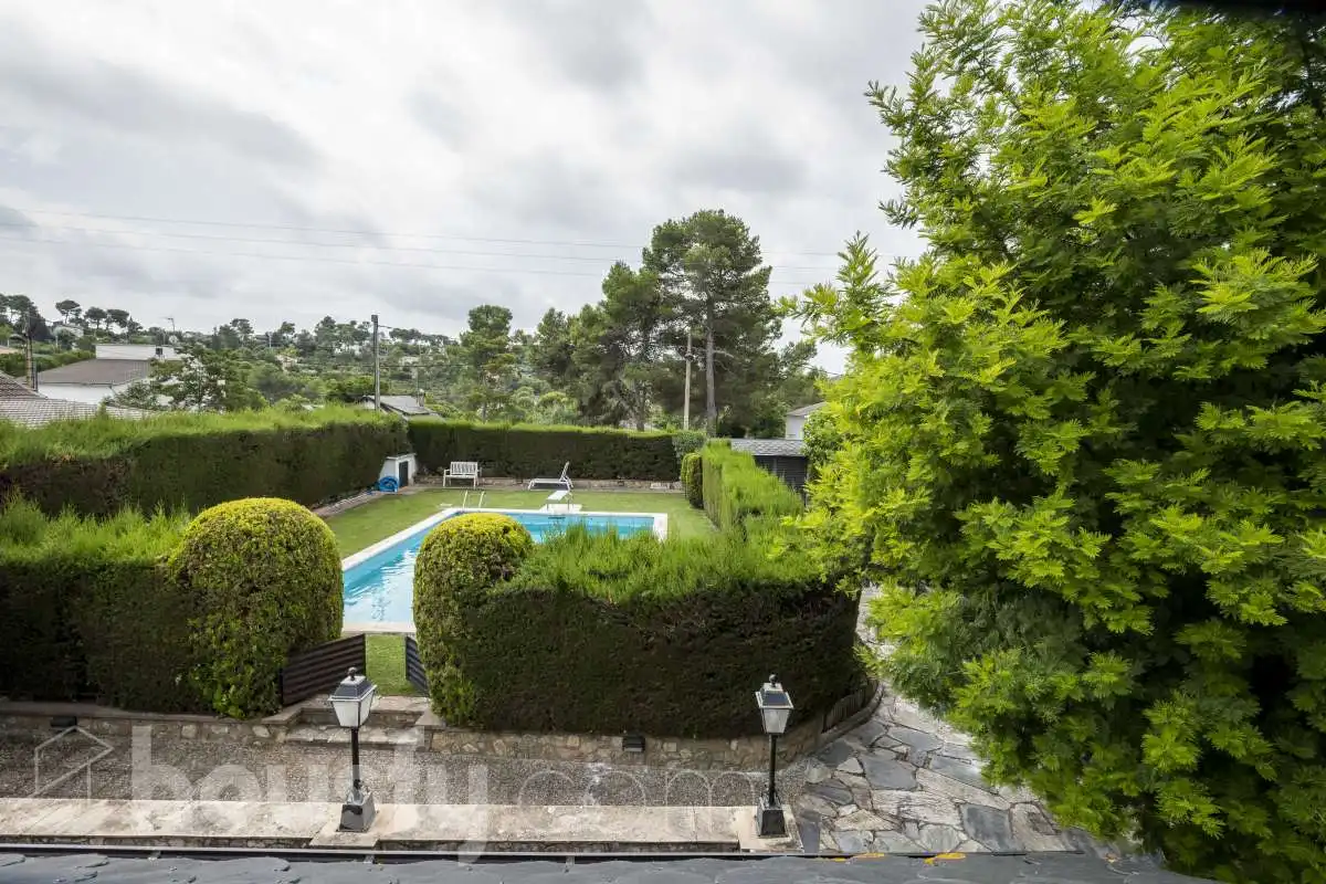Jardí de Casa o xalet en venda en Mediona amb Aire condicionat, Calefacció i Jardí privat