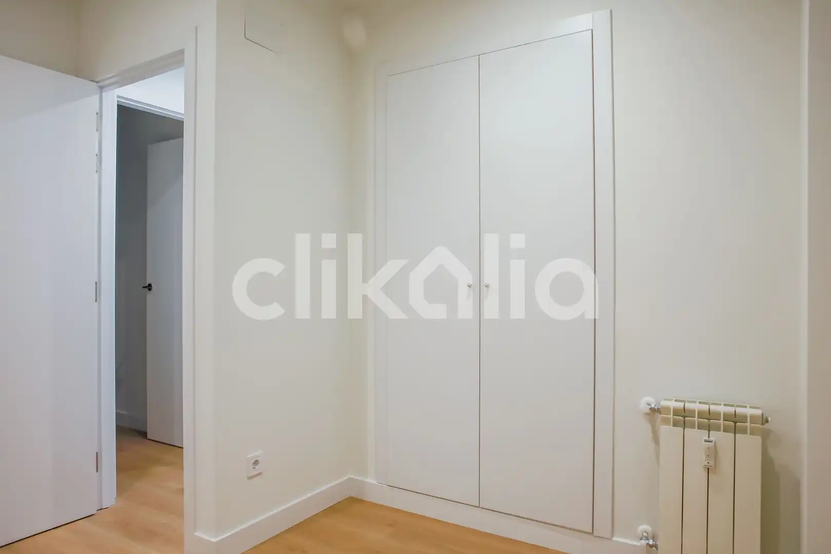 Bedroom of Flat for sale in Madrid  with Air Conditioner, Heating and Terrace