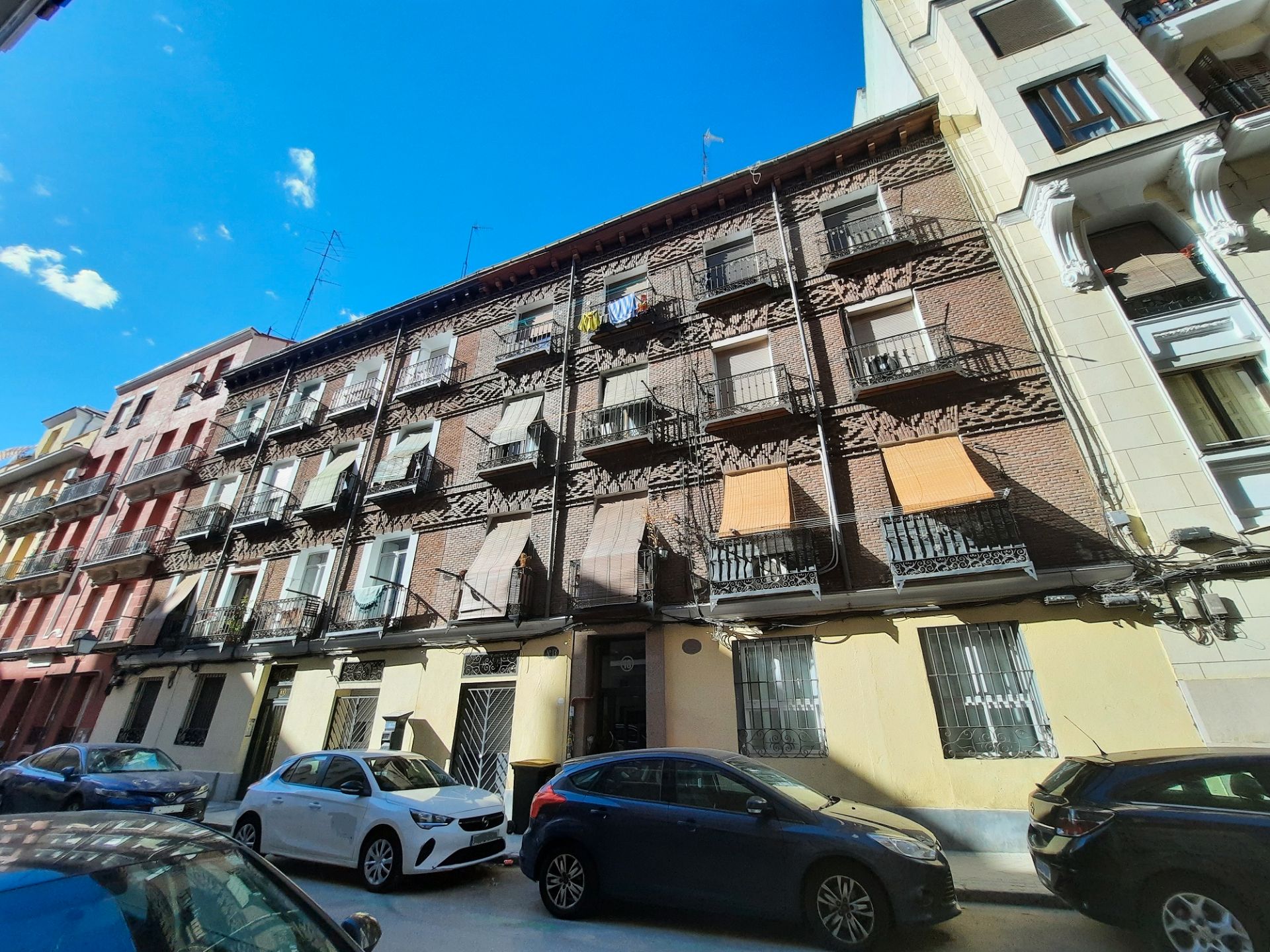 Exterior view of Apartment for sale in  Madrid Capital  with Heating, Furnished and Oven
