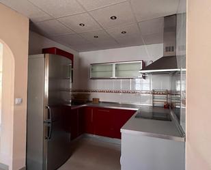 Cuina de Pis en venda en Guillena amb Terrassa