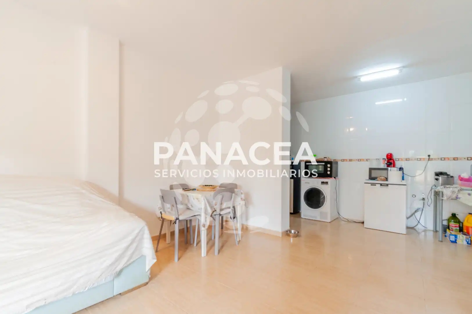 Cocina de Piso en venta en El Ejido con Amueblado, TV y Balcón
