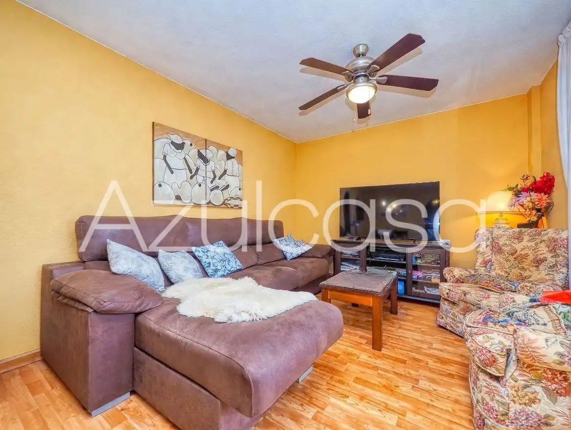 Living room of Flat for sale in El Campello  with Air Conditioner, Terrace and Furnished