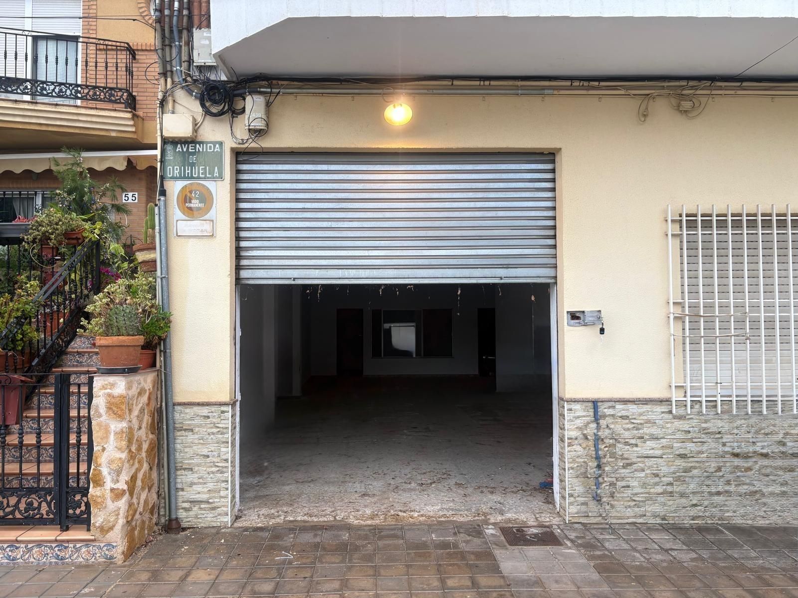 Premises for sale in Redován