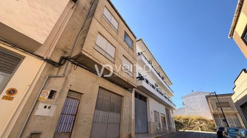 Espacio, luz y mucho potencial. Para una gran casa o varias viviendas.