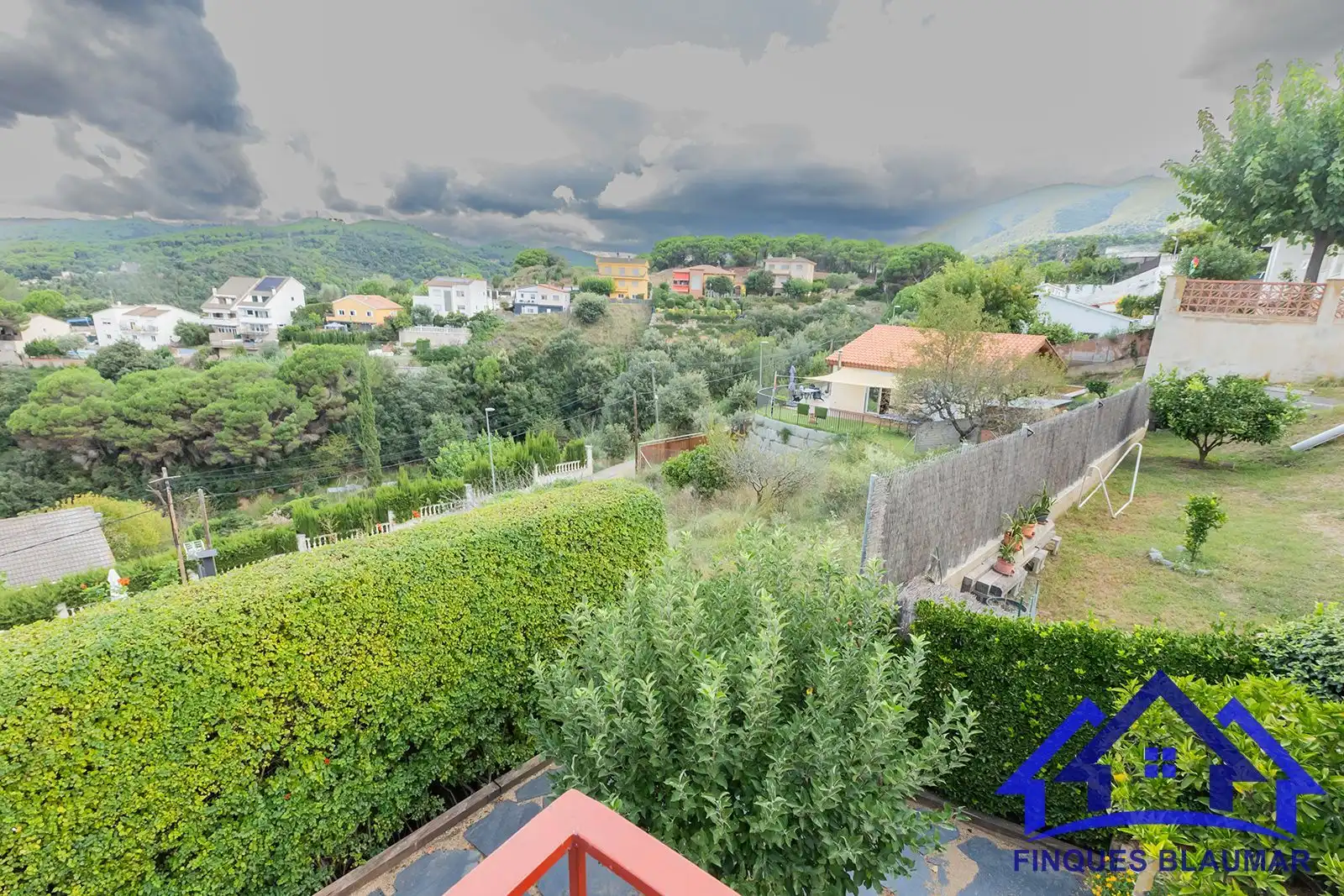 Terrassa de Casa o xalet en venda en Sant Iscle de Vallalta amb Calefacció, Jardí privat i Terrassa