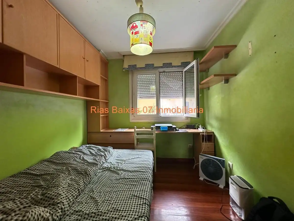 Habitación de Piso en venta en Vigo  con Calefacción, Parquet y Terraza