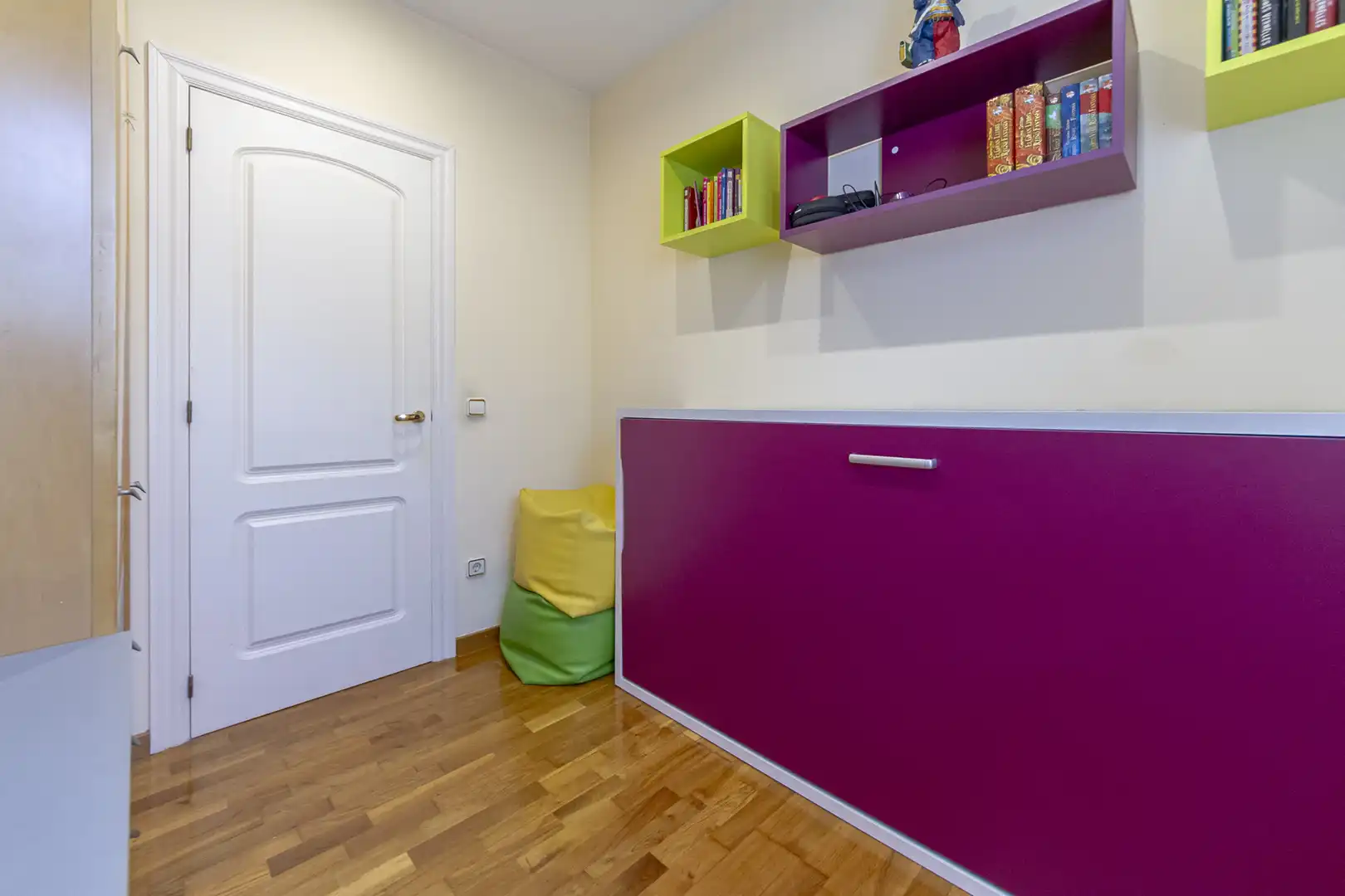 Habitación de Casa o chalet en venta en Martorell con Aire acondicionado, Calefacción y Jardín privado