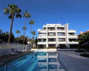 Exterior view of Apartment for sale in Marbella  with Terrace and Swimming Pool