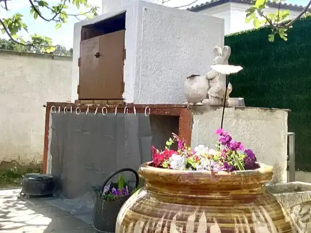 Garden of Flat for sale in Roses  with Air Conditioner