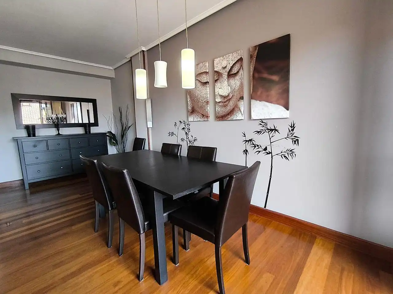 Comedor de Casa adosada en venta en Castro-Urdiales con Calefacción, Terraza y Balcón