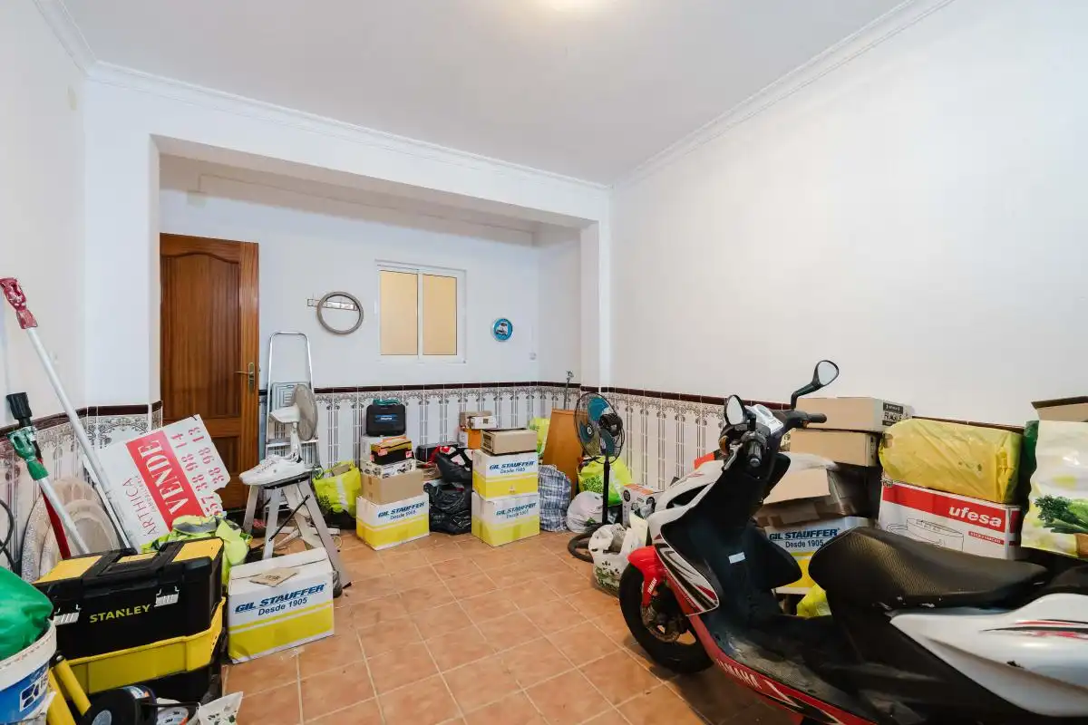 Casa adosada en venta en Valle de Abdalajís con Calefacción, Terraza y Balcón