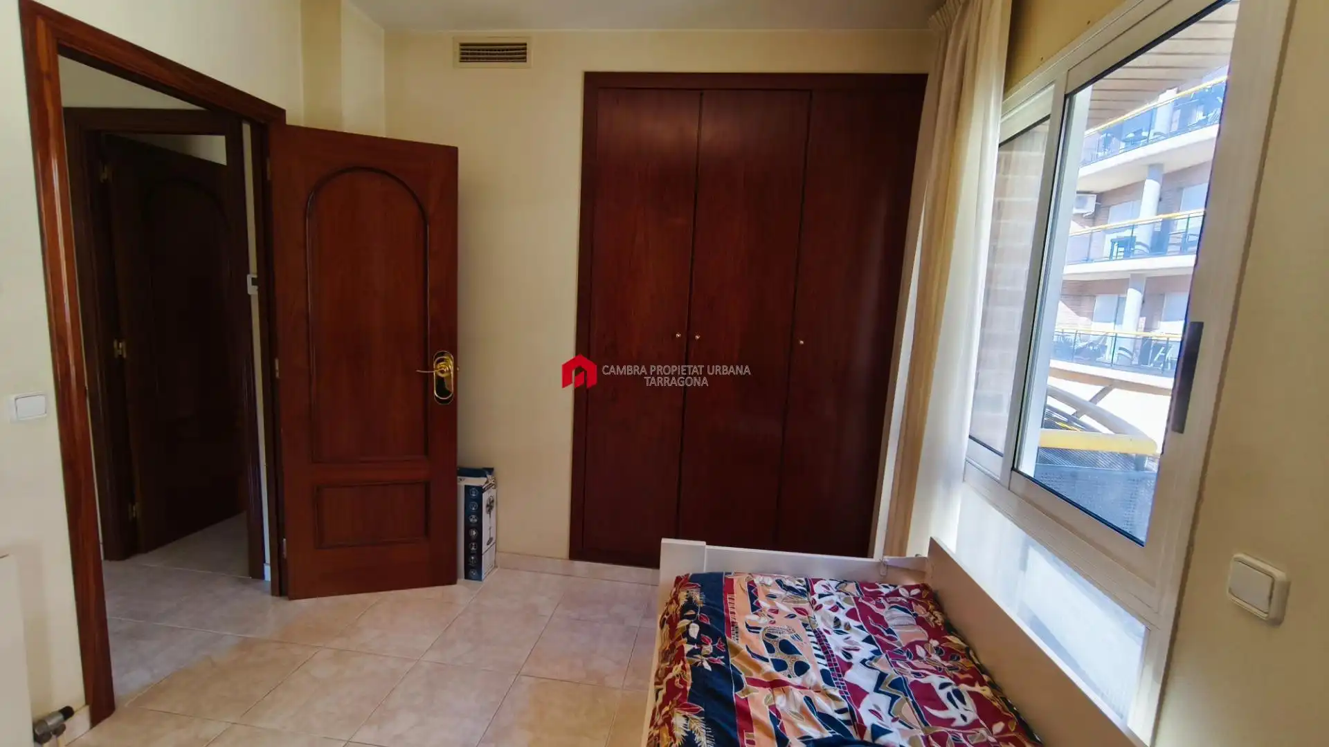Habitación de Casa adosada en venta en Tortosa con Aire acondicionado, Calefacción y Jardín privado