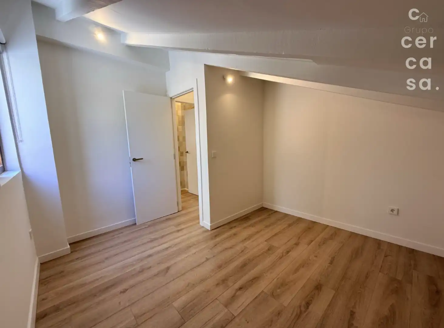 Bedroom of Houses for sale in Valencia  with Air Conditioner and Terrace