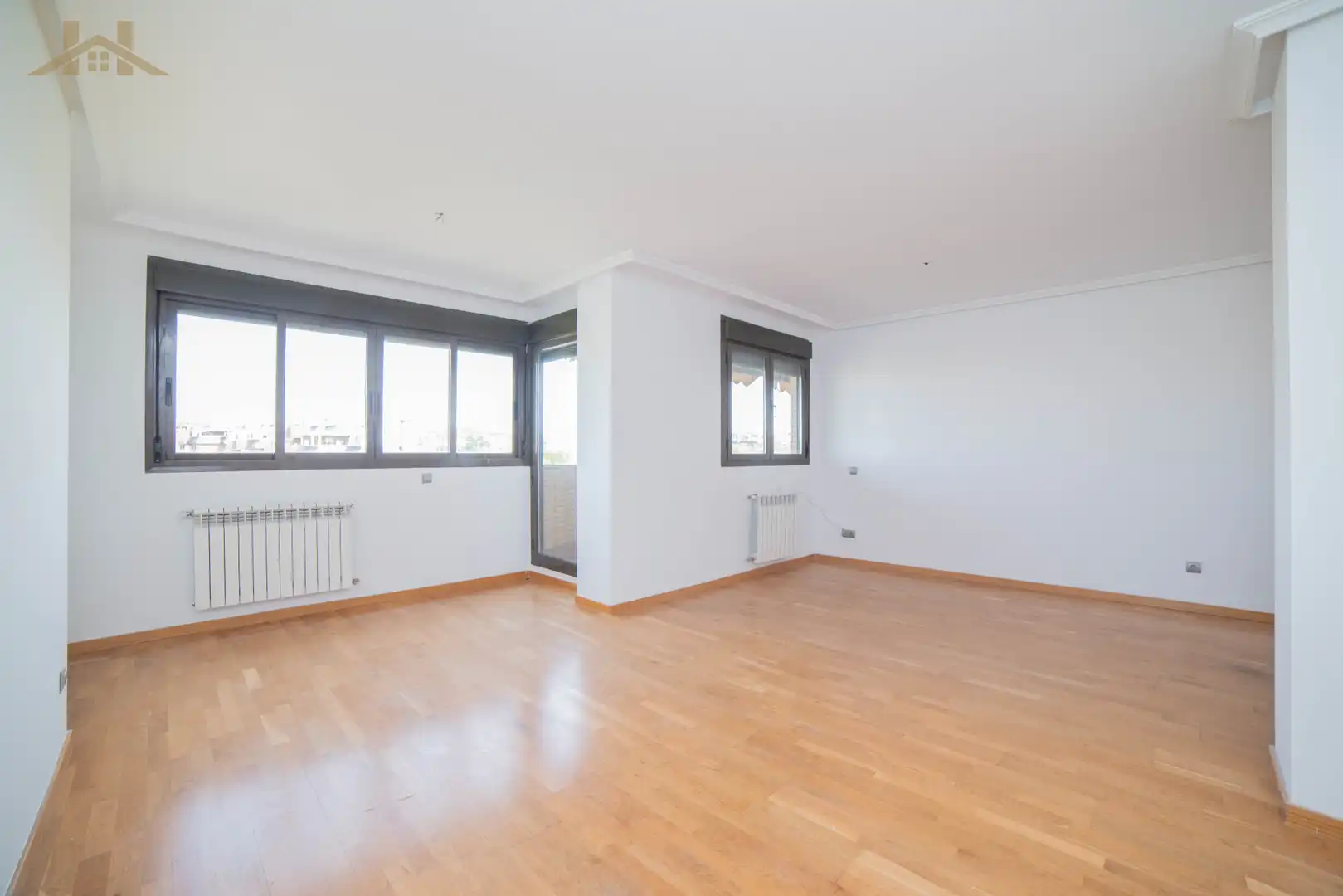 Habitación de Ático en venta en Rivas-Vaciamadrid con Aire acondicionado, Calefacción y Jardín privado
