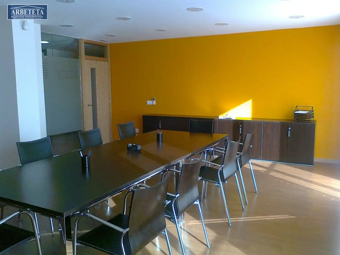 Office for sale in Guadalajara  with Air Conditioner, Heating and Storage room