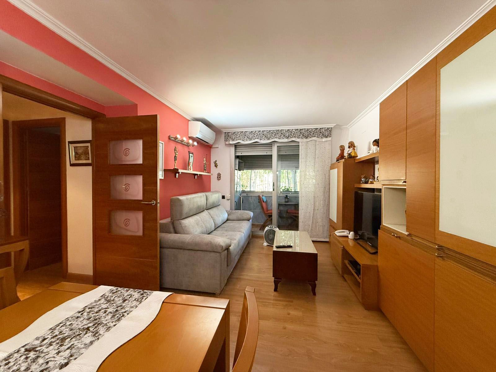 Living room of Planta baja for sale in  Barcelona Capital  with Heating and Balcony